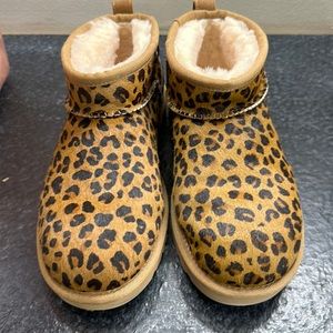 Uggs mini leopard print boots
